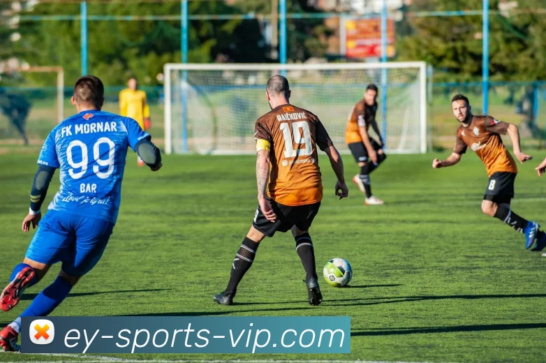 新秀赛中杨瀚森技艺超群展现潜力引发关注